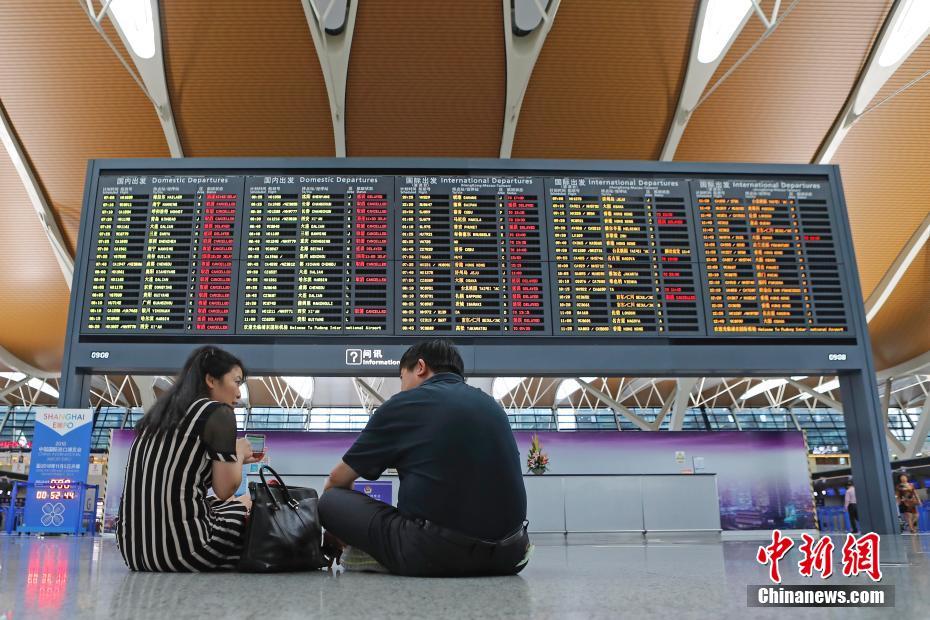 Nike重塑经典 Air Max Plus Drift“黑武士”震撼登场