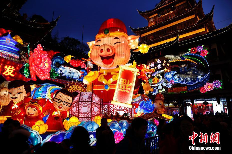 女排亚锦赛：主力二传意外伤退 中国女排险胜日本