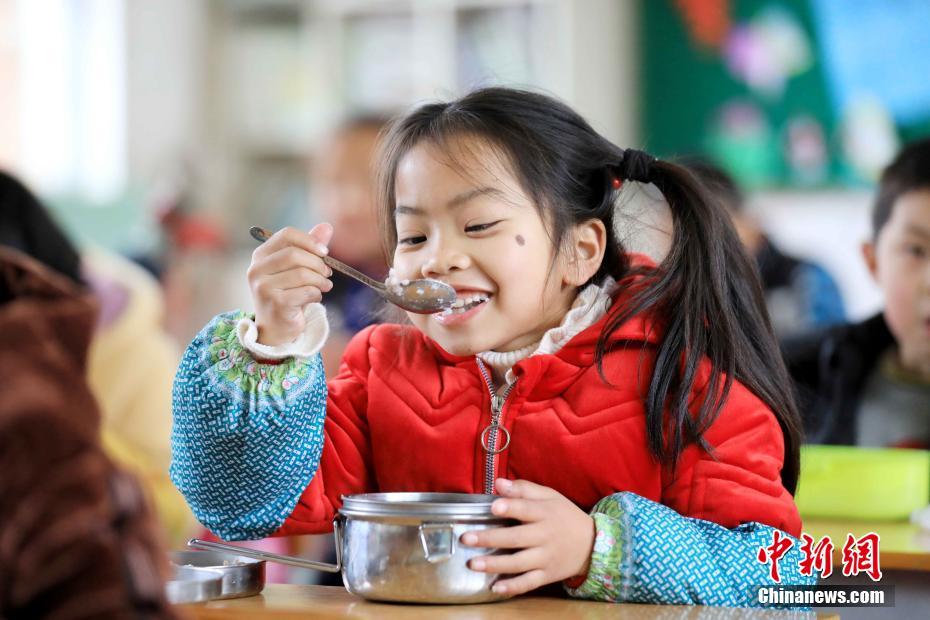 肯德基新广告，不卖炸鸡卖鸭子？