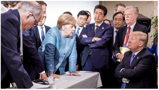 这张照片经默克尔发布后引爆网络 是他拍的(图)