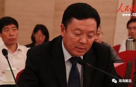 榕港董事长_思榕科技董事长照片