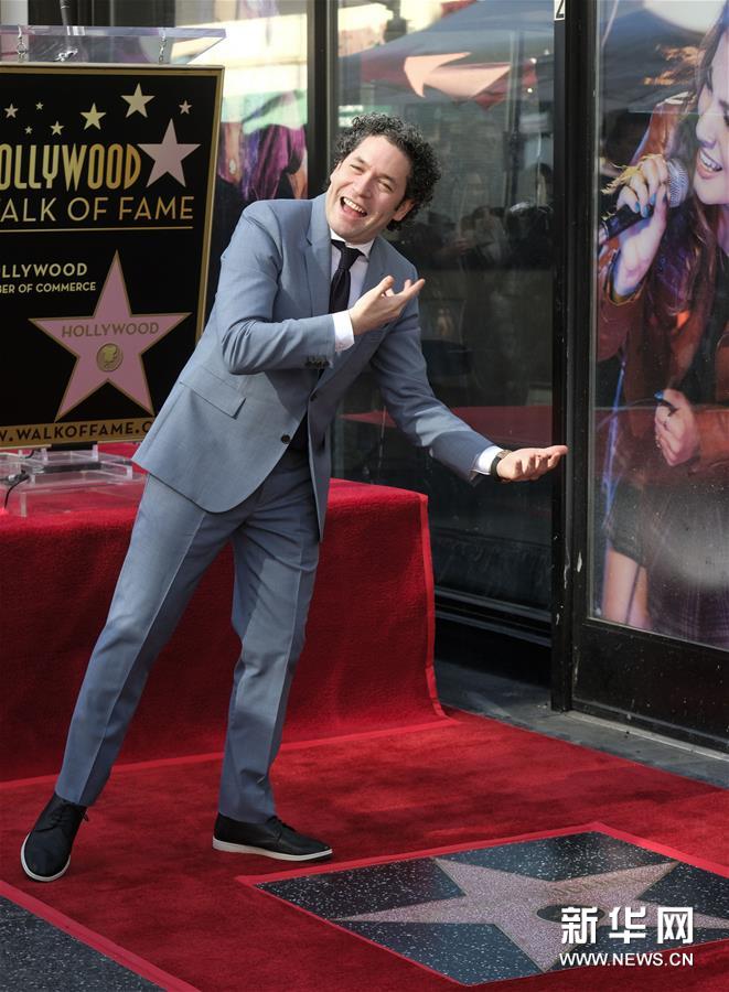 指挥家杜达梅尔添星好莱坞