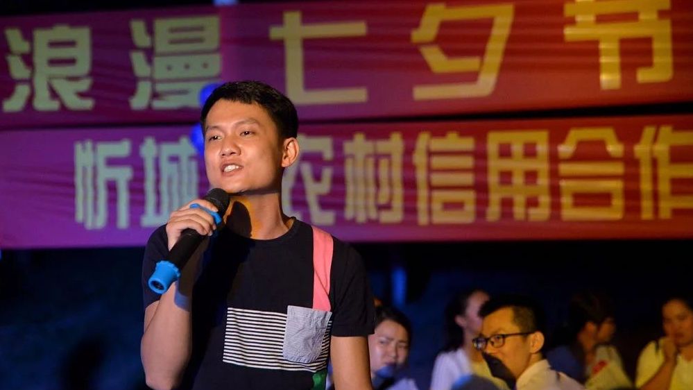 人口普查男人此女人多多少_2020人口普查多少人(3)