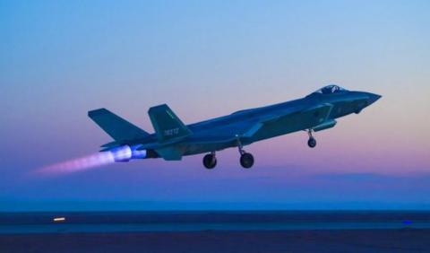 22 跻身最先进隐形机