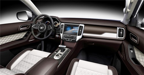 8AT、多连杆、豪华内饰，长城乘用大皮卡上海车展亮相