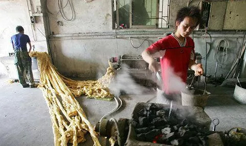 突发!卫龙辣条抽检不合格,网友:吃了十年还有救