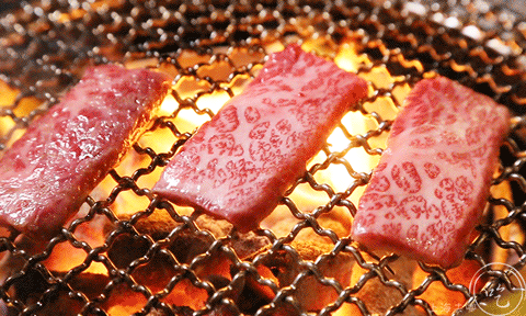 我有爸爸你有吗,如果朋友这样说，你会怎么想？