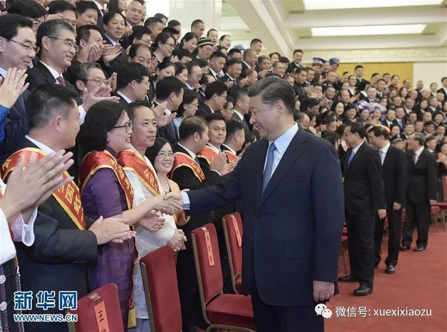 　　9月2日，党和国家领导人习近平、李克强、王沪宁、王岐山等在北京人民大会堂会见中国红十字会第十一次全国会员代表大会代表。