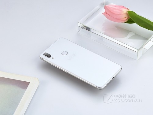 G0Ms-hkvrhpt4857333.jpg