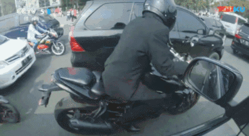 快下车,你不是印度总统哇!|摩托车|雅加达|佐科_新浪网