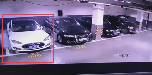 特斯拉\/蔚来先后自燃 为啥说电动汽车买自燃险