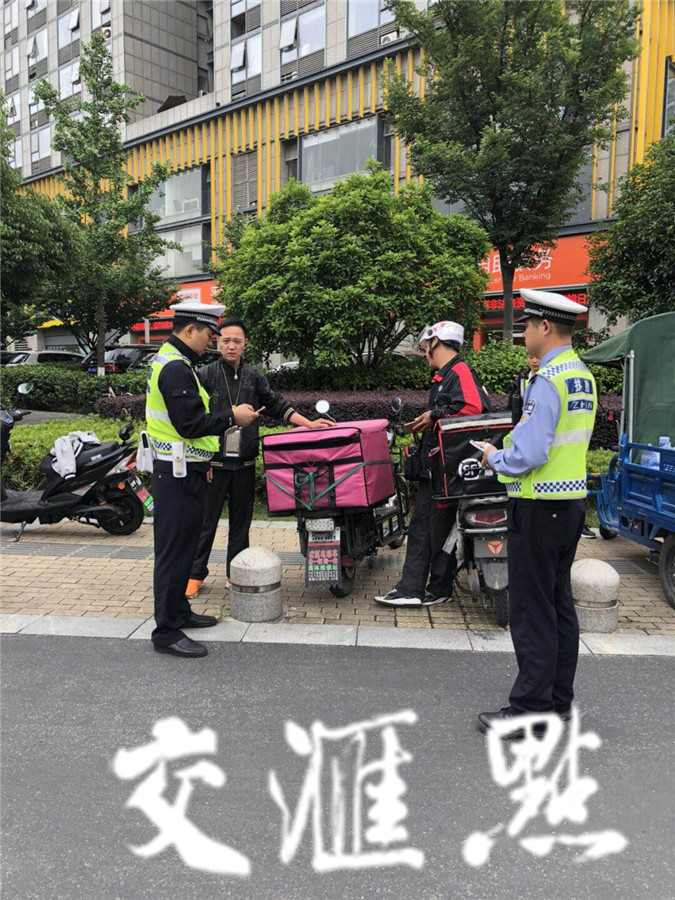 南京交警即日起严查无牌二轮车 车辆将被暂扣