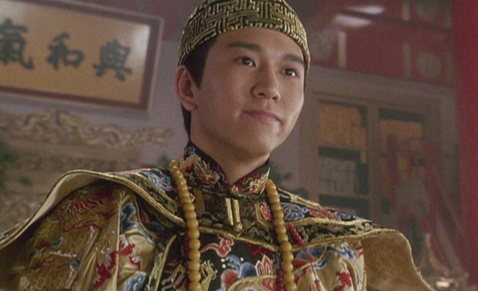 温兆伦在《鹿鼎记》中饰演康熙。
