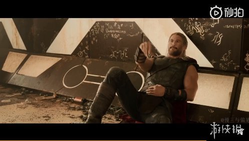 网友将徐锦江用AI换脸到雷神海王 相似度令人震惊!