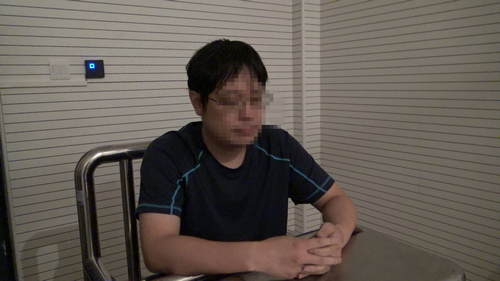 一男子在地铁偷拍女性裙底被拘留