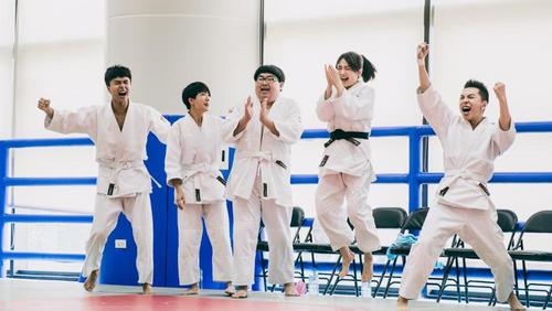 《热血高校》拒走运动剧恋爱套路 以热血之名