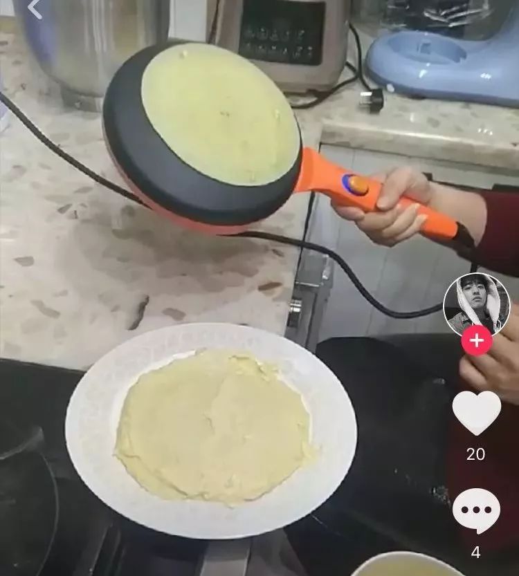 在抖音上买了一堆 9.9 包邮的网红款，比漂亮小姐姐跳舞有趣多了.......