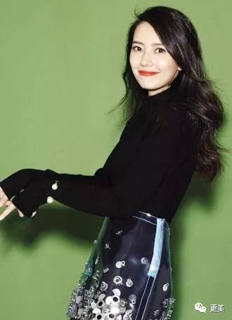 范冰冰超白 刘亦菲很瘦 明星的颜值有多扛打 路透照才最真实