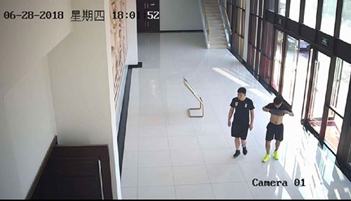 少年打球起冲突被打骨折植入23根钢钉:将相伴终生