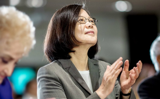 台湾官员请辞理由千百种 看来看去还是民进党最“硬气”