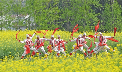 “花海经济”舞起来