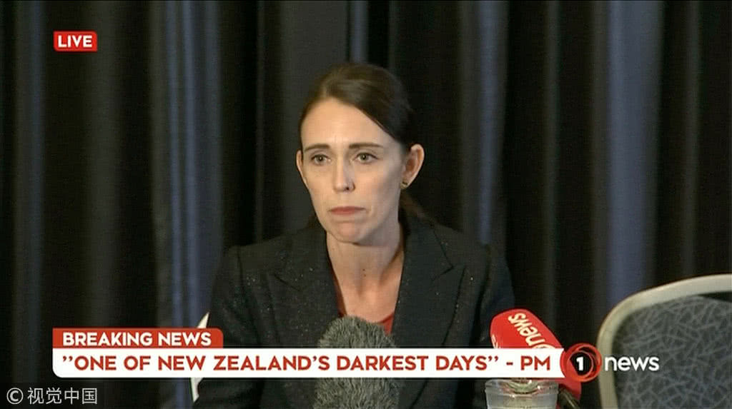 　　阿德恩：“这是新西兰最黑暗的一天之一”  @视觉中国