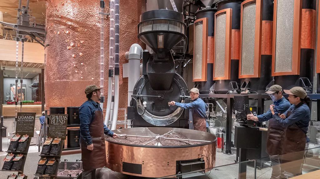 星巴克全球最大烘焙工坊落户东京,四层楼霸占