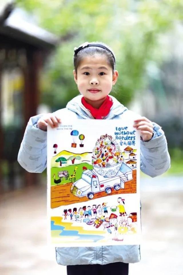 张梓淇,今年10周岁,是海宁市实验小学五年级一名喜爱画画的学生.