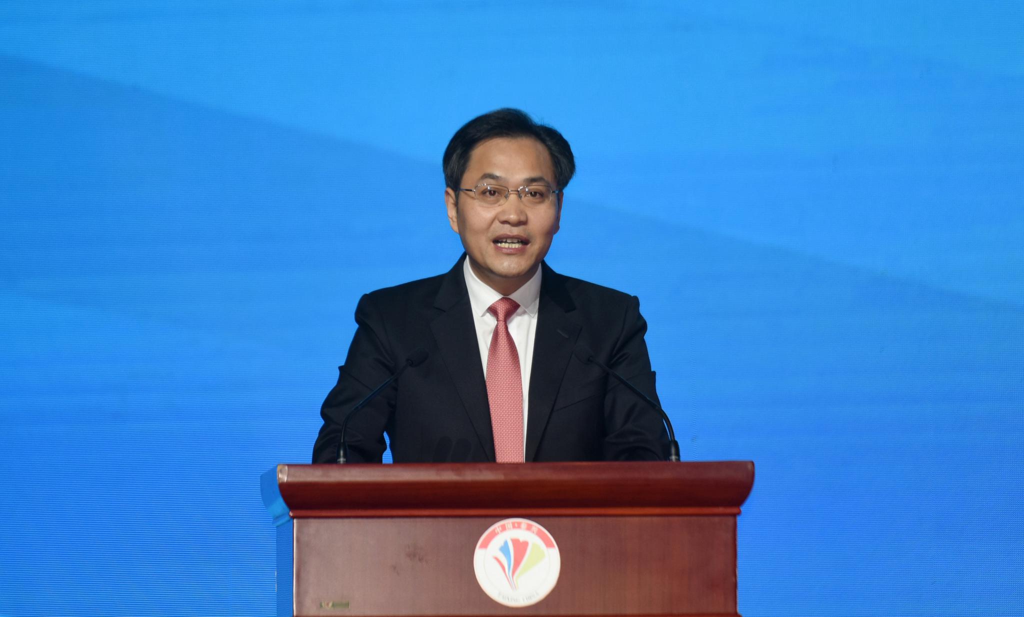 『泰』『兴』『市』『委』『书』『记』『刘』『志』『明』『致』『辞』『。』 『本』『文』『图』『片』『由』『泰』『兴』『市』『委』『宣』『传』『部』『提』『供』