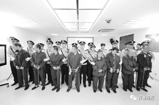 25日,济南历下区法院公开宣判李守兴等8人恶势力团伙案。法院供图