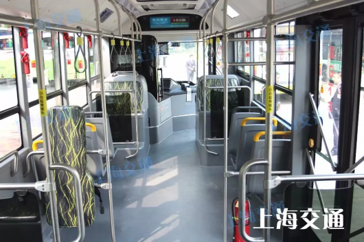 上海这些公交线将率先换上“黑金刚”新车