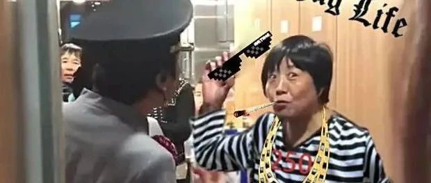 女子动车强占一等座 拍视频质问空座为什么不能坐