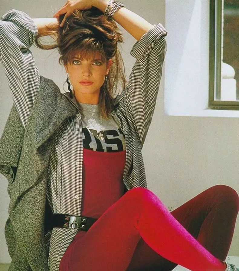 都这么大了，还和妈妈搂着亲亲？