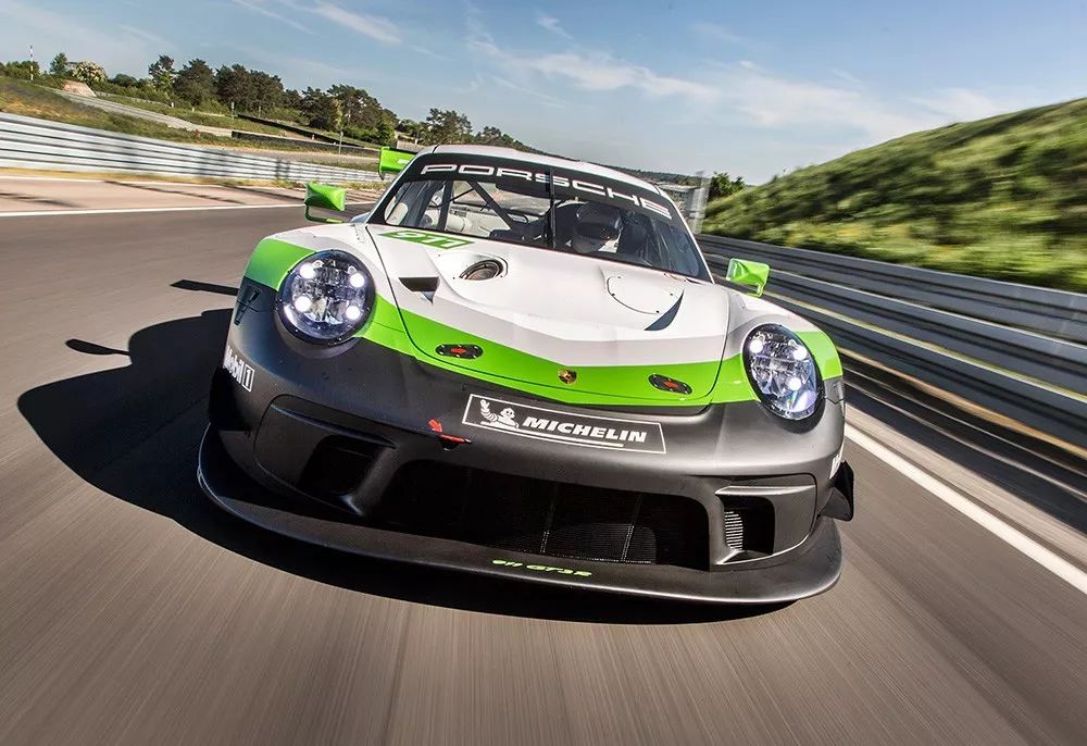 550����ƽ���������壡��ʱ�� 911 GT3 R ����ӭս