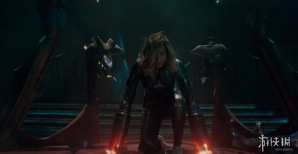 漫威《惊奇队长》CG特效画面曝光 女神倒地惹人怜惜