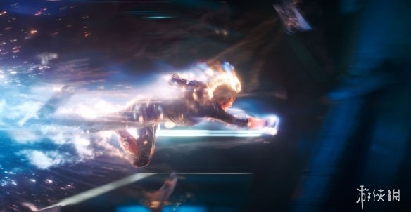 漫威《惊奇队长》CG特效画面曝光 女神倒地惹人怜惜