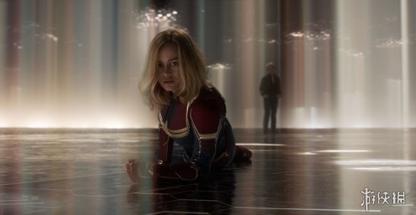 漫威《惊奇队长》CG特效画面曝光 女神倒地惹人怜惜