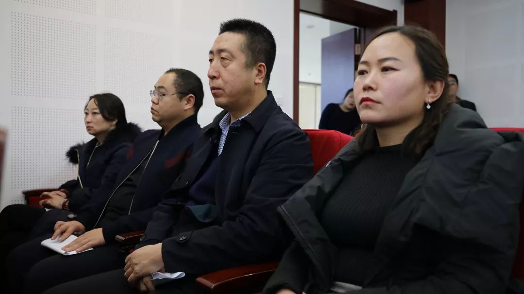 呼和浩特市中院原院长董秉惠受审:受贿2200余万元