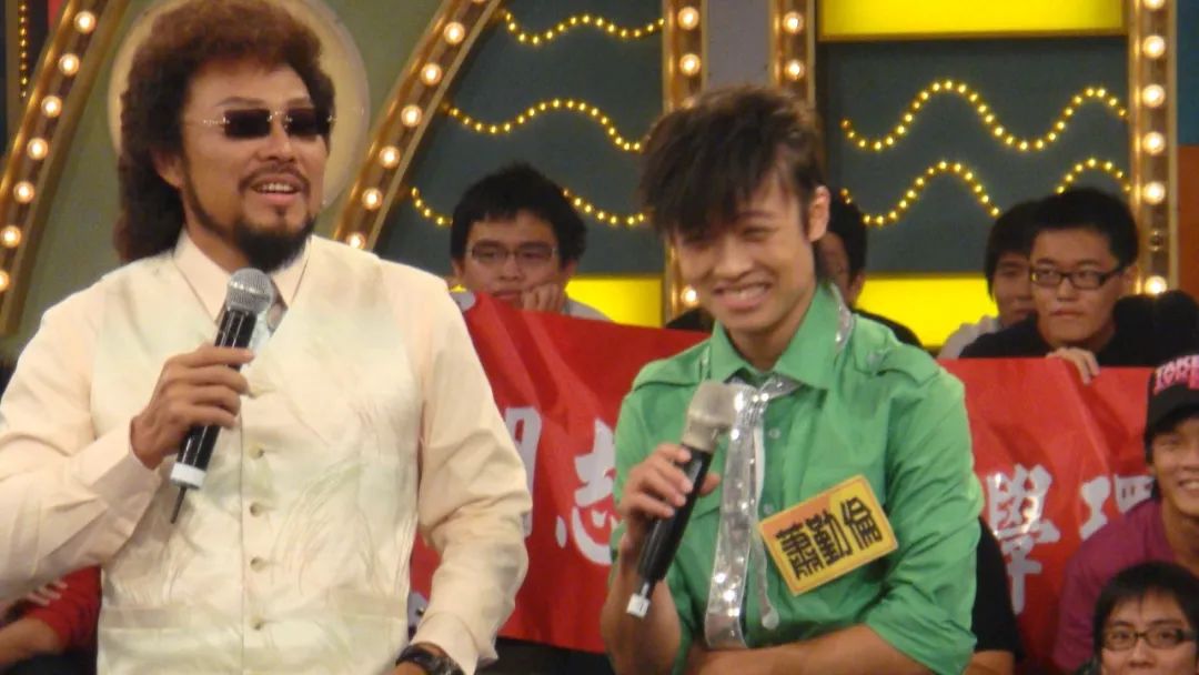 获得街舞冠军的哲学博士，战胜美国空军的历史博士，奇异博士已互相确认了眼神