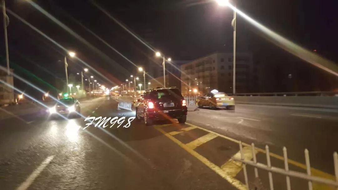 哈市凌晨连发事故多车受损,三厢变两厢……车辆几近报废!(视频)