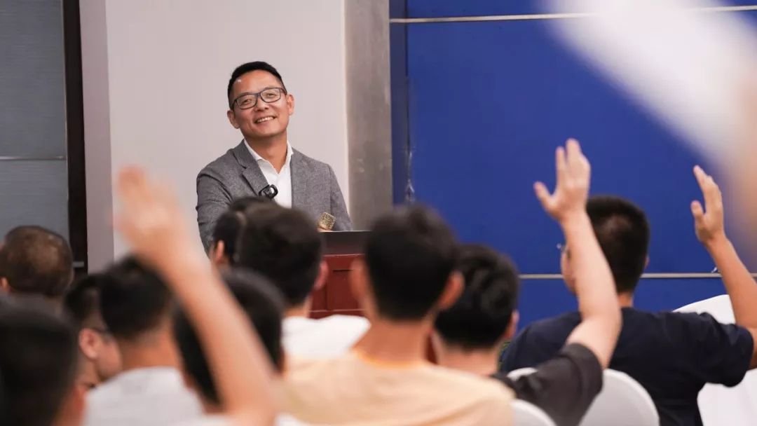 乐橙app下载app地址 - 美国调兵遣将,伊朗不甘示弱,美伊关系何去何从?