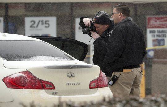 300万年薪高管退二线，招商资管总经理熊志钢代任董事长