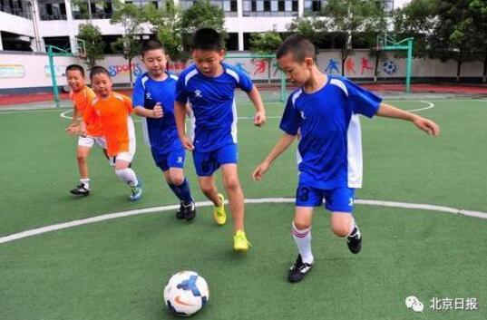 小学有足球要求吗初中,小学有足球要求吗初中生