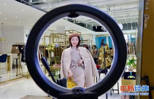 万能彩票网app-小米组织架构调整:雷军兼任中国区总裁