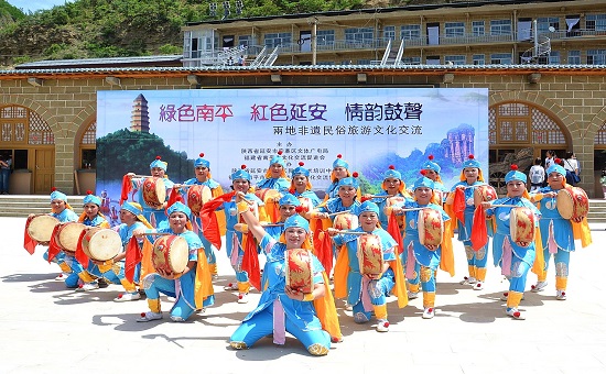 南平战胜鼓表演 南平市借助协会平台 充分开展大武夷旅游资源宣传