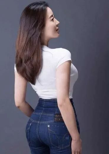 被刘强东带火的蒋聘婷,到底是什么样的魔鬼身