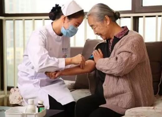 济南出现共享护士:手机下单上门服务，省钱但安全性须警惕