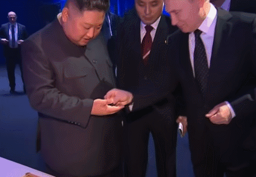 【蜗牛棋牌】普京称准备与特朗普分享与金正恩会谈的细节