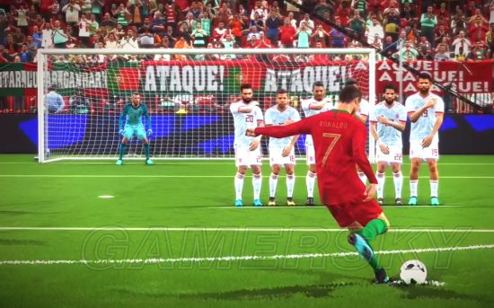 在《实况足球2018》中还原世界杯C罗任意球世