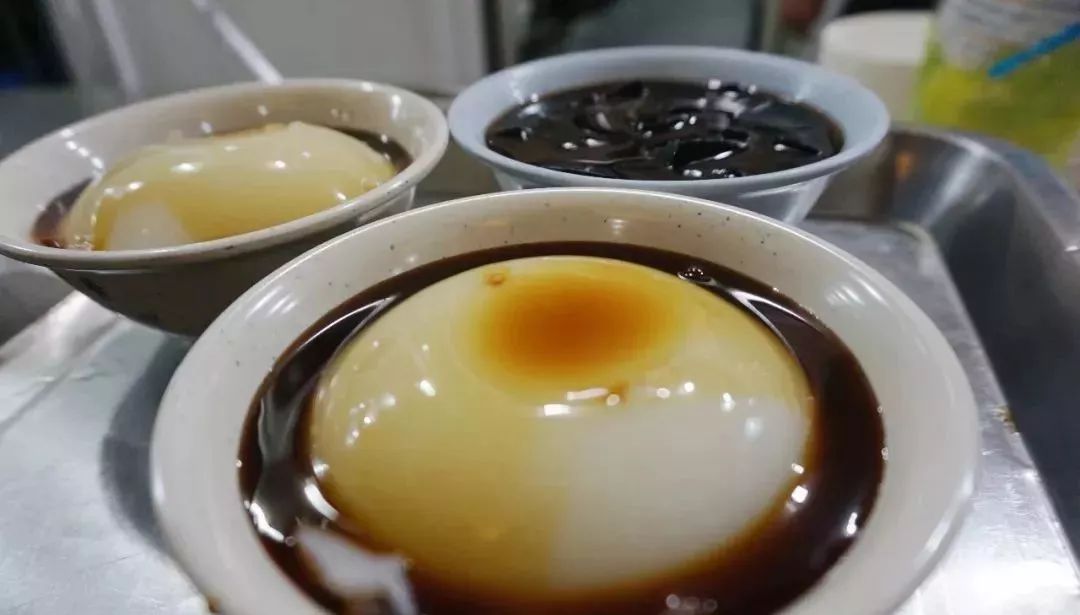 又是别人家的食堂:云大炸玫瑰 VS 川大麻辣小